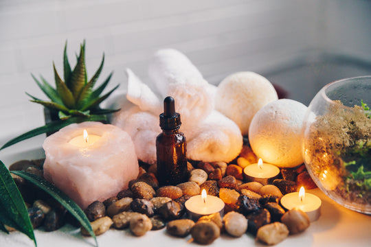 Tofino spa, Tofino massages, Tofino RMT, Tofino acupuncture, Tofino infrared sauna, Tofino manicures, Tofino pedicures, Tofino facials, Tofino waxing, Tofino sugaring, Tofino lash tint, Tofino lash lift,  Tofino relaxation.